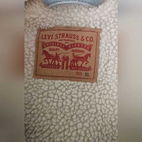 Levi's Blue Cream Lightweight Shirt Jacket For Men - Picture 4 of 10